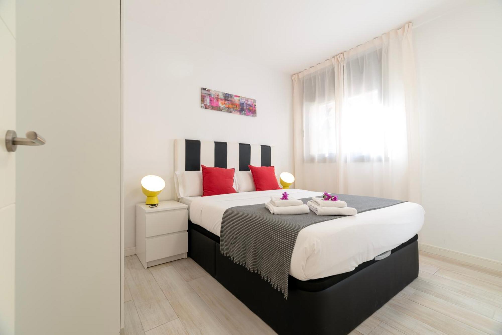 Castell Beach Aparthotel Castelldefels Exterior photo